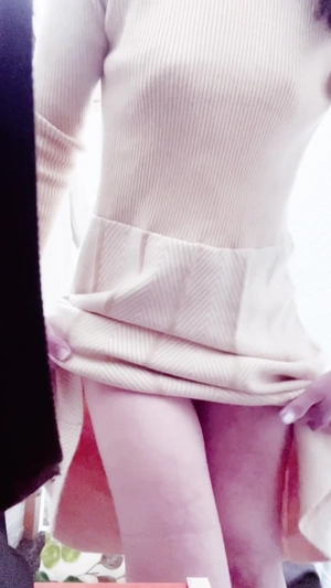 出勤パンチラ(12974) 栗田優里 (五十路マダム 三重松阪店)