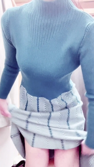 出勤パンチラ(13043) 栗田優里 (五十路マダム 三重松阪店)