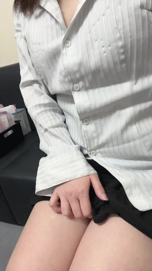 出勤パンチラ(14302) あおい (星組)