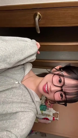 女の子動画(8853) こと (L.I.N.K(リンク))